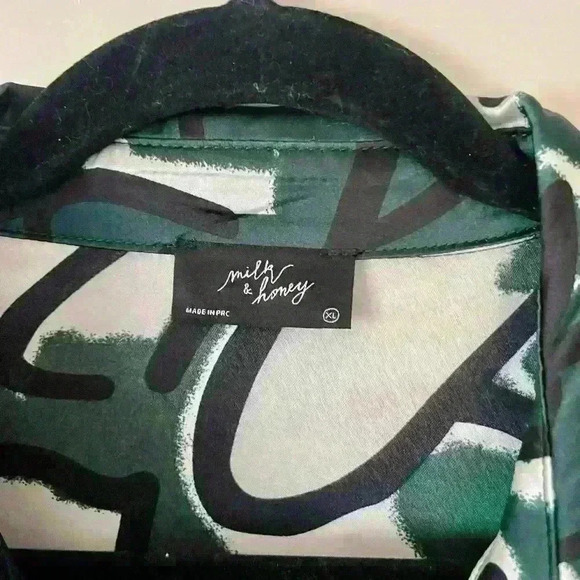 Green/Black/Cream Blouse Top by Milk & Honey - Picture 2 of 3